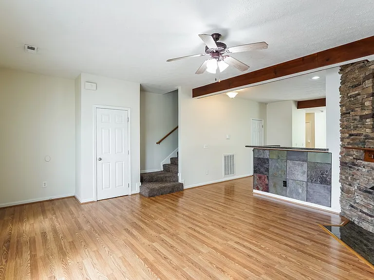 7212 Legacy Dr — Photo 5