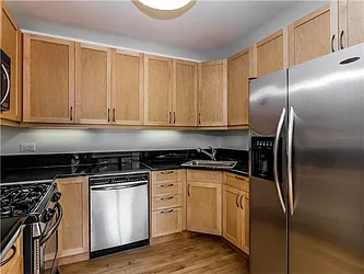 Sold by Avenue Sotheby's International Realty