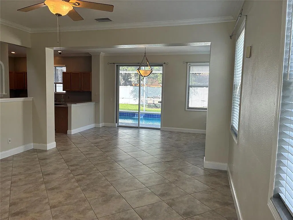 3 bed, 2.5 bath, 1536 sqft, $2,500 — Photo 4