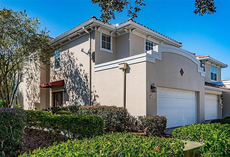 1st image of 104 Valencia Cir