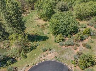 241 Red Apple Dr, Murphys, CA