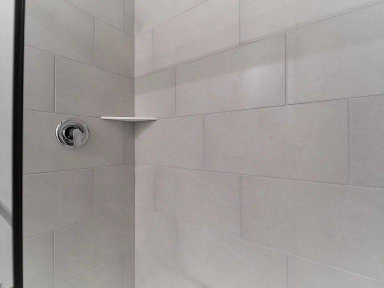 422 Eisenhower St — Photo 33