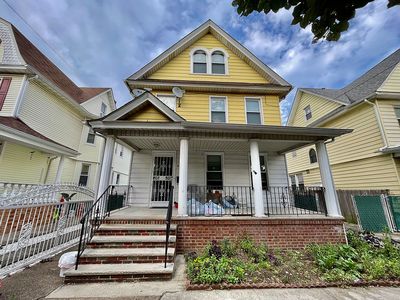 8721 96th St, Jamaica, NY, 11421