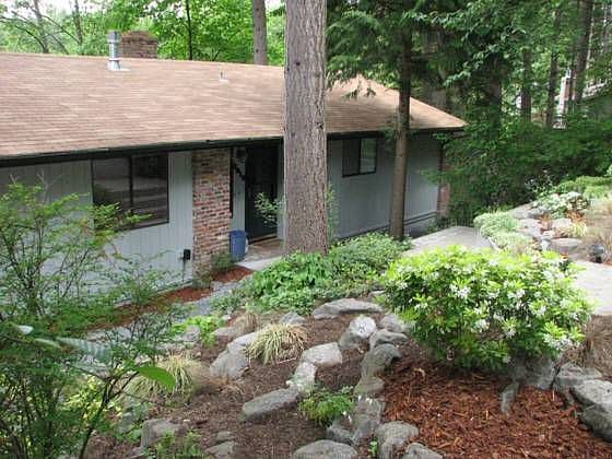 2nd image of 7918 Finch Dr SE