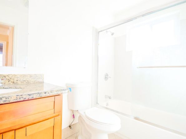 789 Memorial Way APT 4