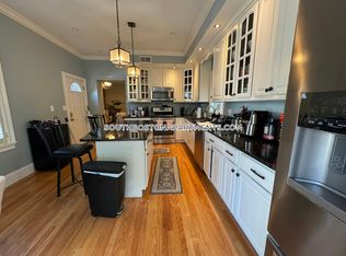 618 E 6th St #2, Boston, MA 02127