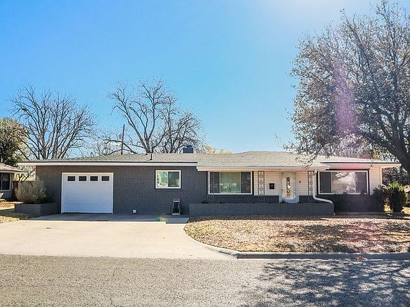 2nd image of 1910 Dena Dr