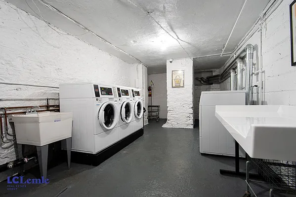 Rented by LC Lemle Real Estate Group | media 36