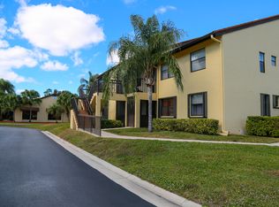 4695 Lucerne Lakes Blvd #102, Lake Worth, FL 33467
