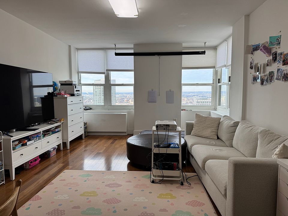 1st image of 88 Morgan St APT 4801