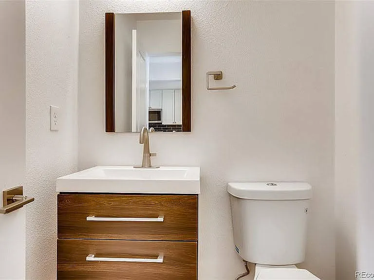1502 Chambers Dr — Photo 16