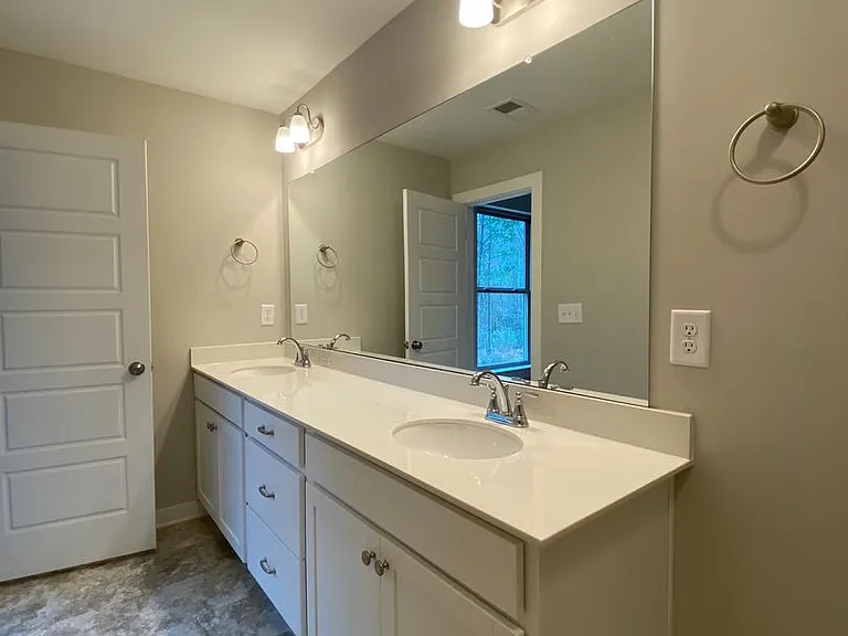 7950 Saint James Dr — Photo 26