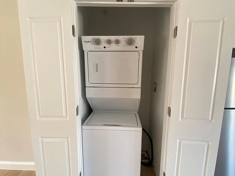 515 Jackson Ave #1-38 — Photo 10
