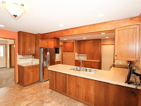 5th image of 619 Lynnwood Loop