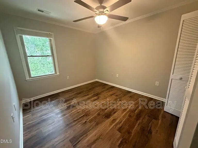 5551 Hamstead Crossing Dr — Photo 8