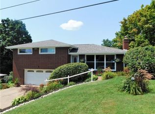 105 Stanton Dr, New Stanton, PA 15672