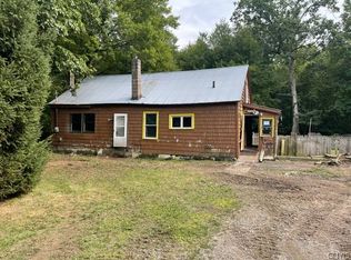 2394 Oneida St, Verona Beach, NY 13162