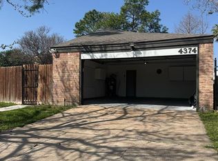 4374 Wildacres Dr, Houston, TX 77072
