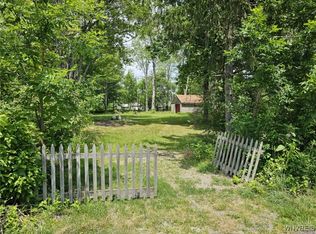 9465 Gray St, Angola, NY 14006