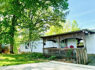 1711 Mullins Chapel Rd, Dandridge, TN 37725