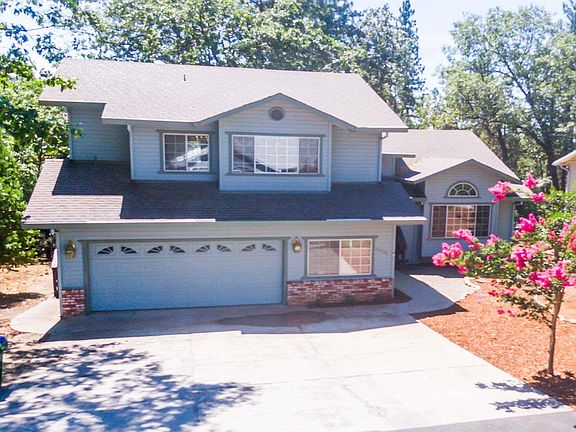 2nd image of 22585 Cedar Pines Ave