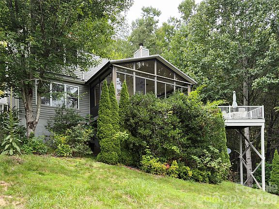 4th image of 40 Sanctuary Dr