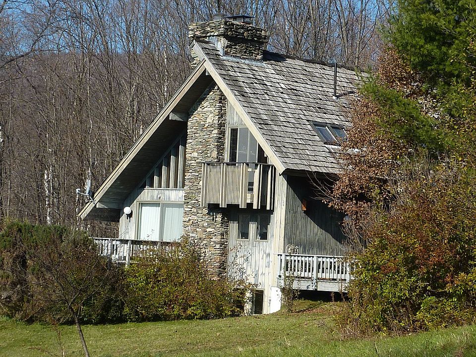 View of home fm meadow