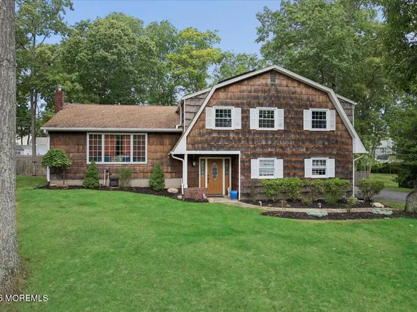 7 Sandspring Drive, Eatontown, NJ 07724