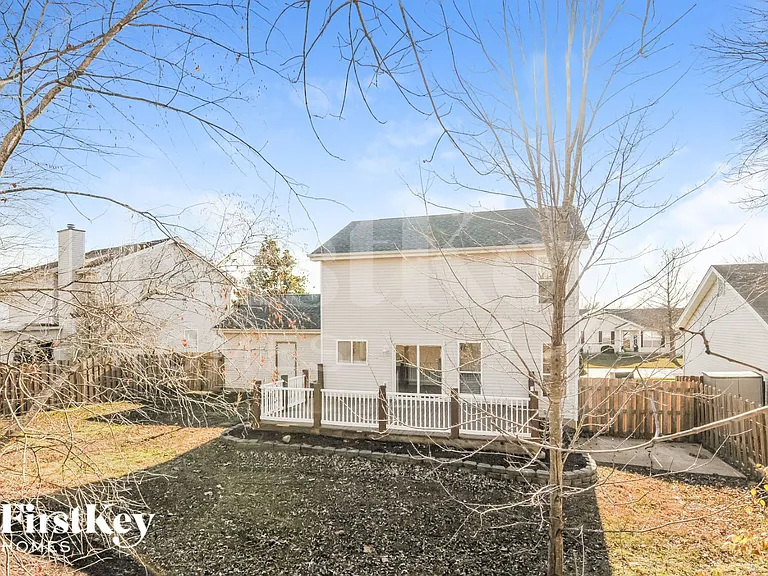 209 Royallsprings Pkwy — Photo 14