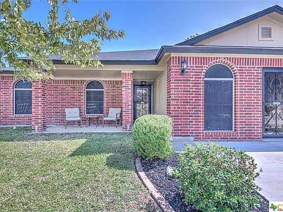 5th image of 1406 Saddle Dr