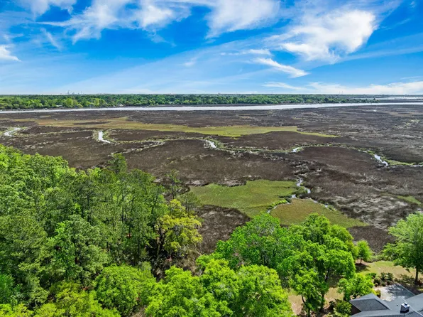 2453 Vaucluse Rd, Charleston, SC 29414