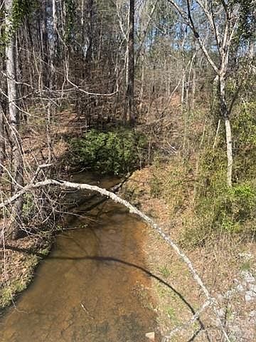 2nd image of 312 Pine Grove Rd