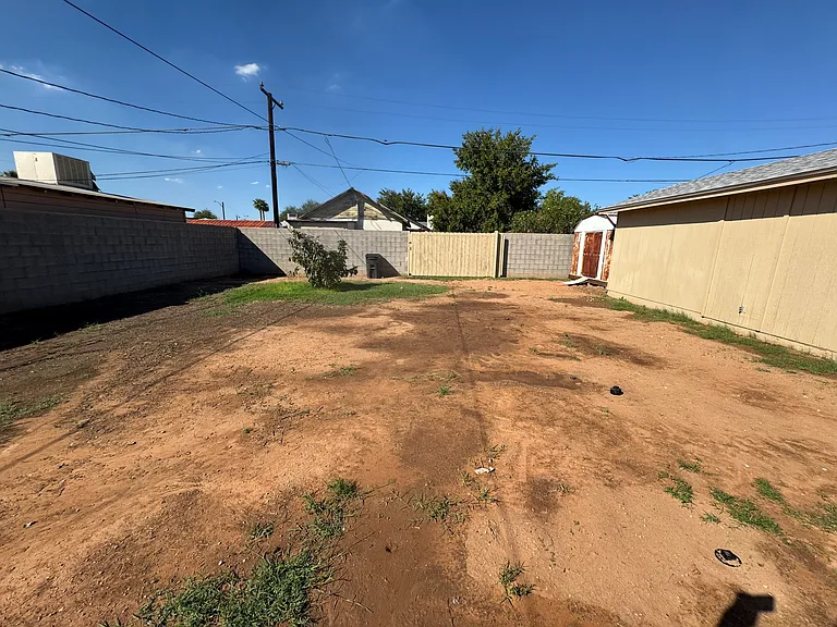 1938 E Mitchell Dr #2 — Photo 10
