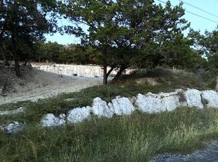 107&109 Deer Hill Dr, Ingram, TX 78025