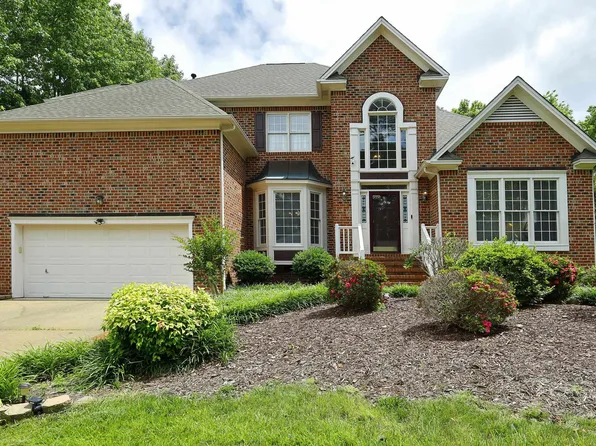 101 Modena Dr, Cary, NC 27513