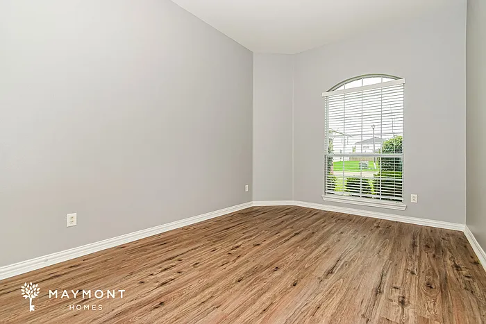 610 Fox Glen Dr — Photo 12