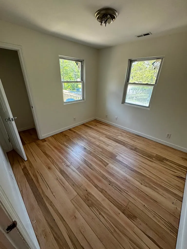 3 bed, $3,200 — Photo 2