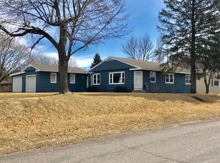 1543 Young Dr W, Onalaska, WI 54650