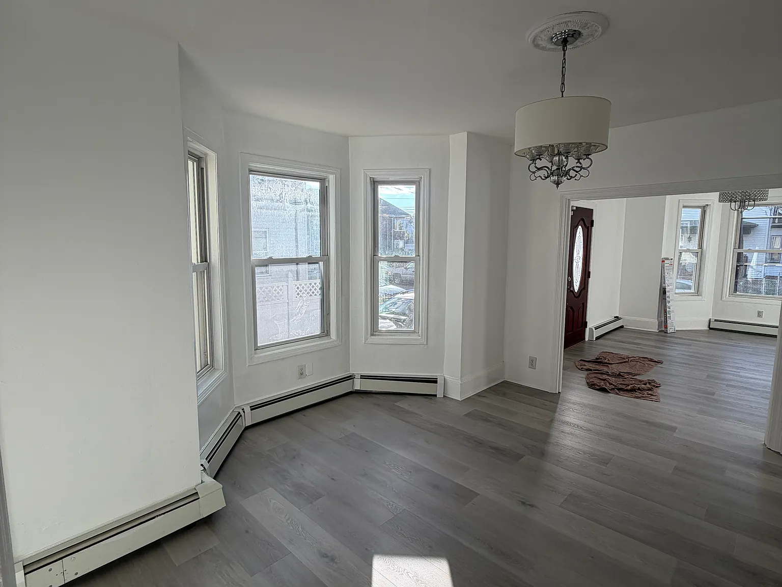 2 bed, 9999 sqft, $2,850 — Photo 2