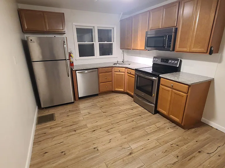 22 Mearns Ave #4 — Photo 8