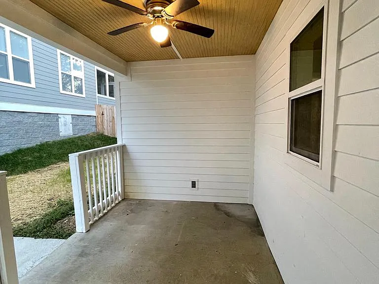 2170 Rock City St #A — Photo 25