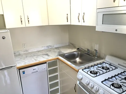 Rented by GPA Realty | media 41