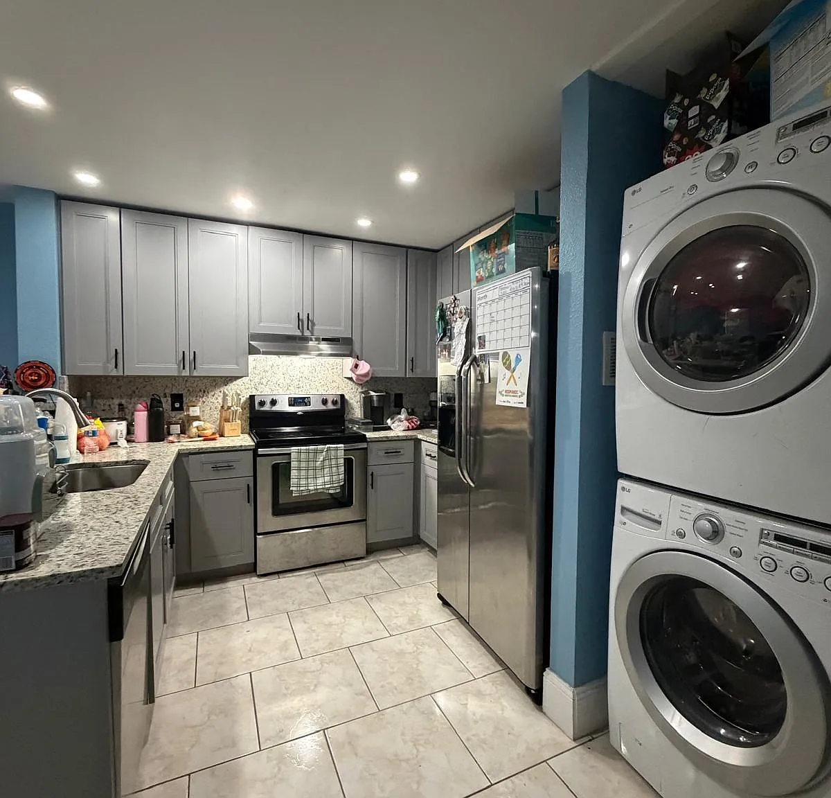 2 bed, 2.5 bath, 1200 sqft, $2,649 — Photo 3