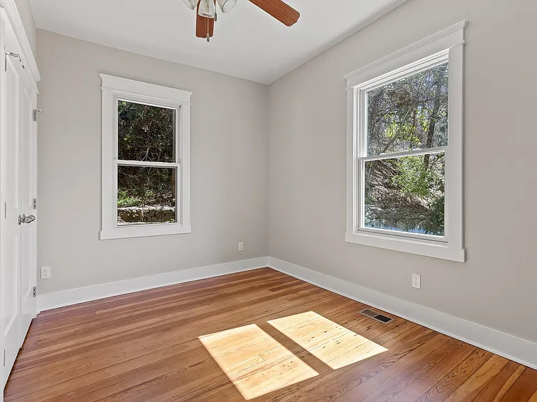 719 Federal St — Photo 21