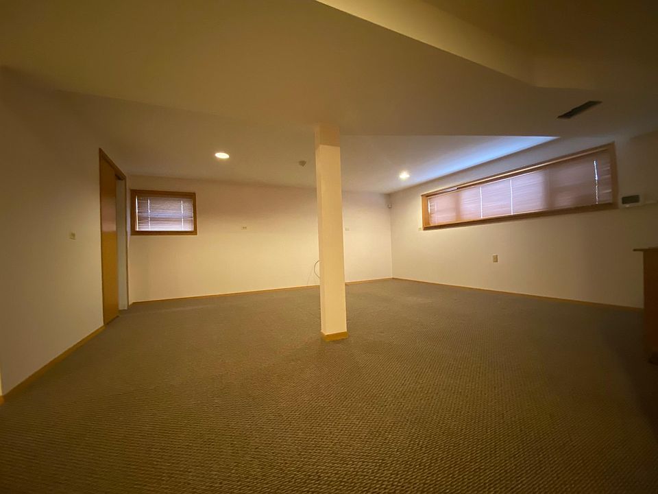 1st image of 8719 W Evelyn Ln