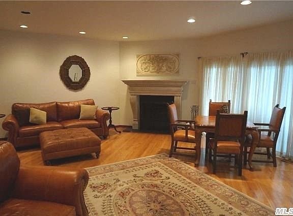 4th image of 1603 Ocean Blvd