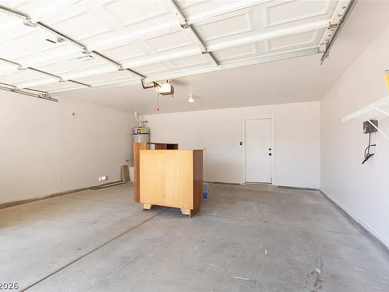 327 Perry Ellis Dr — Photo 38