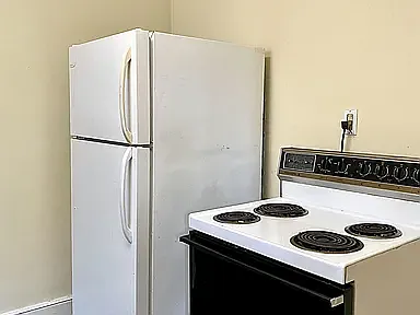 3070 N Oakland Ave #4 — Photo 14