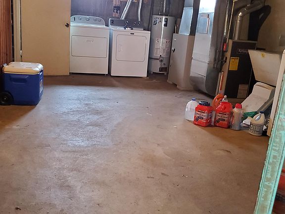 2nd image of 5459 Houghton Pl #2