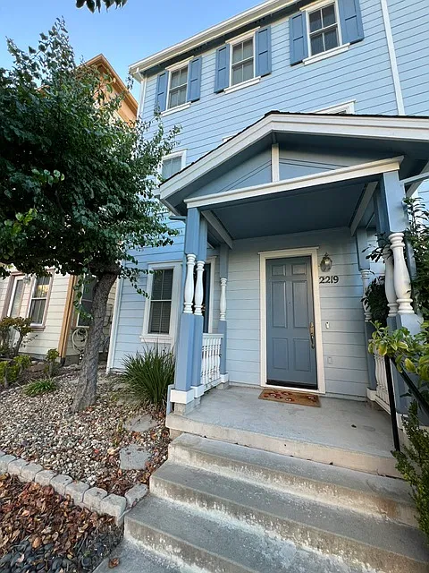 2219 Tsushima St — Photo 1